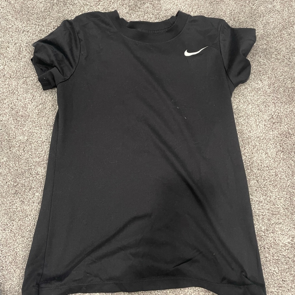 Nike women’s tee